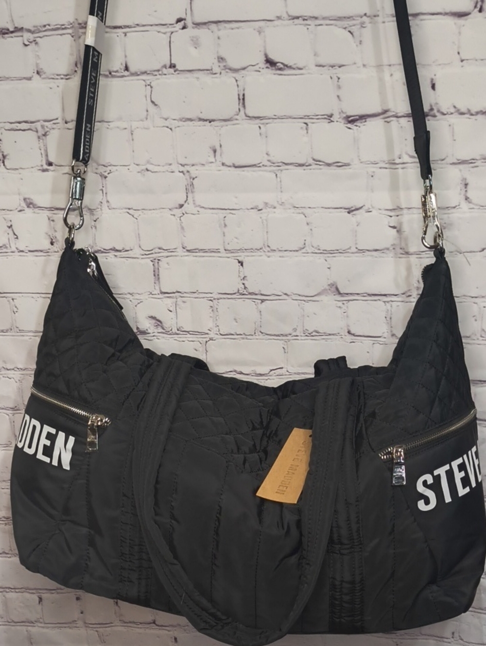 Og $118 NWT Steve Madden Black Duffel Bag with White Logo With 5 Pockets AN